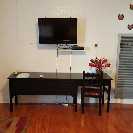Deluxe Inn Seligman Room photo