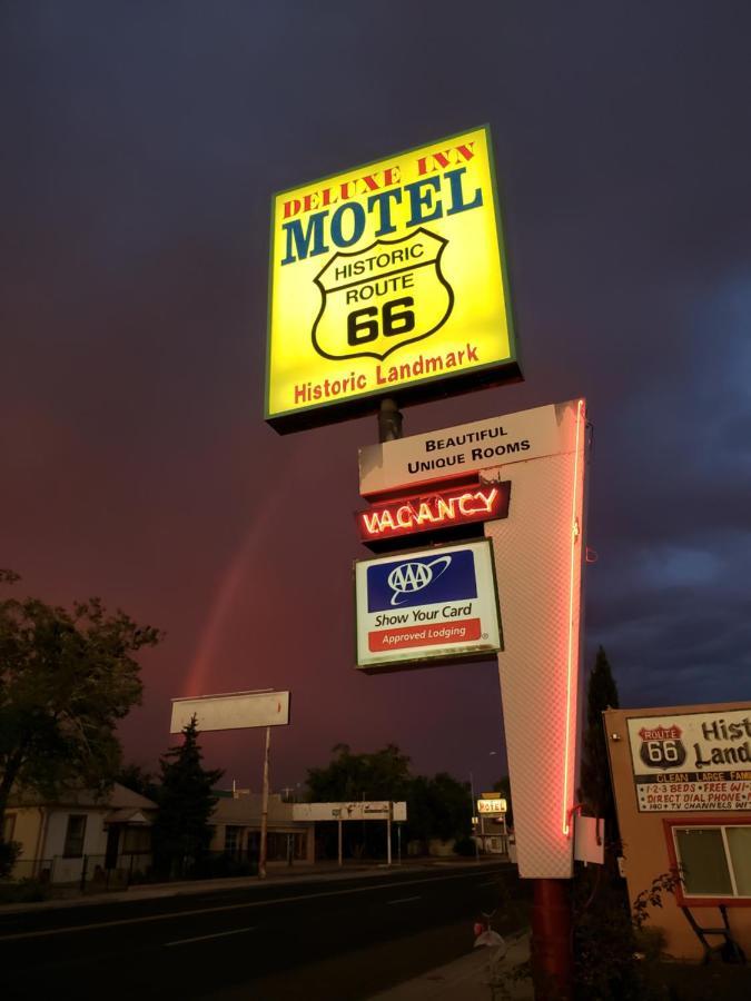 Deluxe Inn Seligman Exterior photo
