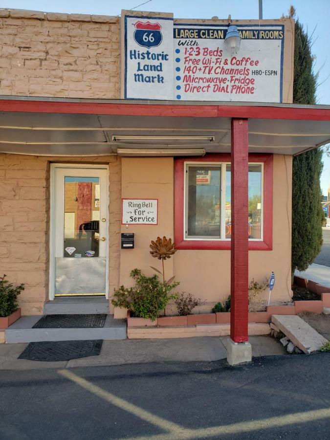 Deluxe Inn Seligman Exterior photo