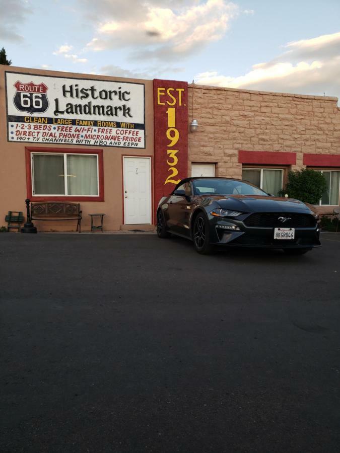 Deluxe Inn Seligman Exterior photo